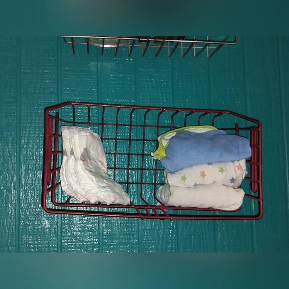 Red Metal Basket Wall Mount - Picture 12 of 16